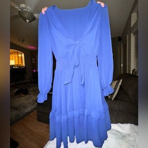 BEAUTIFUL BLUE DRESS